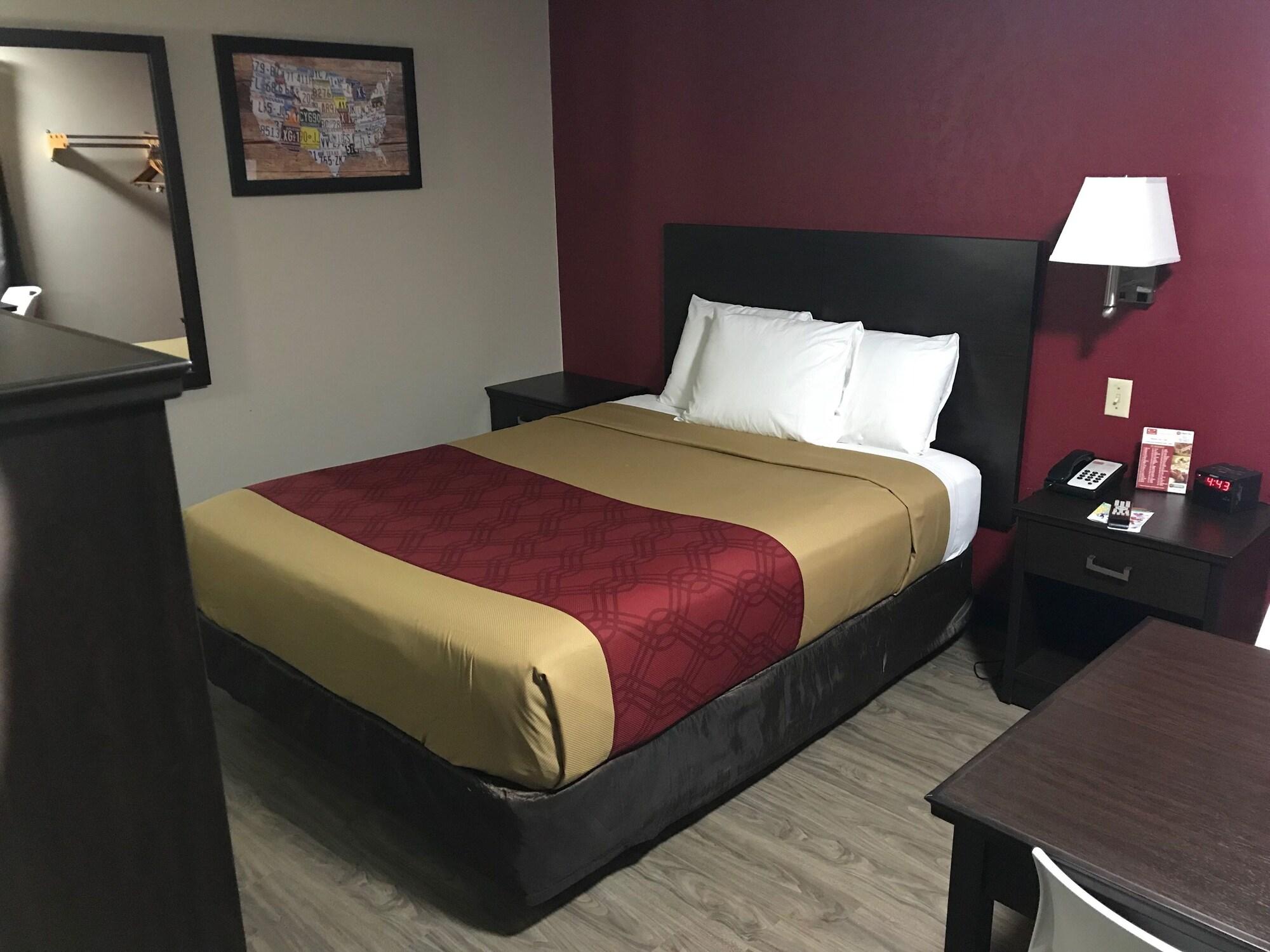 Red Lion Inn & Suites Olathe Kansas City Exterior photo
