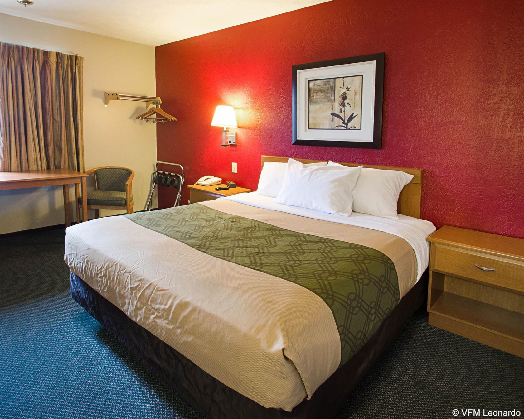 Red Lion Inn & Suites Olathe Kansas City Exterior photo